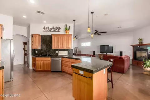 Kitchen - 4811 E Wagon Train Rd, Tucson, AZ 85739 photo 3 of 6