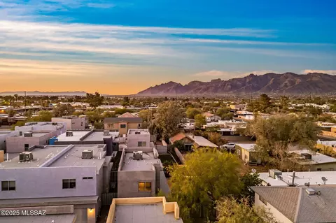 View/Area - 951 E Millenium Ct, Tucson, AZ 85719 photo 1 of 3