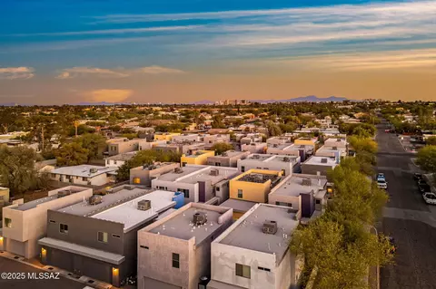 View/Area - 951 E Millenium Ct, Tucson, AZ 85719 photo 2 of 3