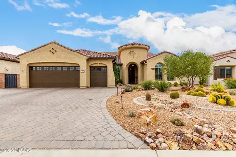 2464 E Canyon Crossing Dr, Green Valley, AZ 85614