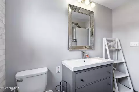 Bath - 5720 E 4th St, Tucson, AZ 85711 photo 3 of 3
