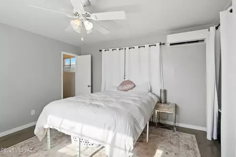Bedroom - 5720 E 4th St, Tucson, AZ 85711 photo 2 of 6