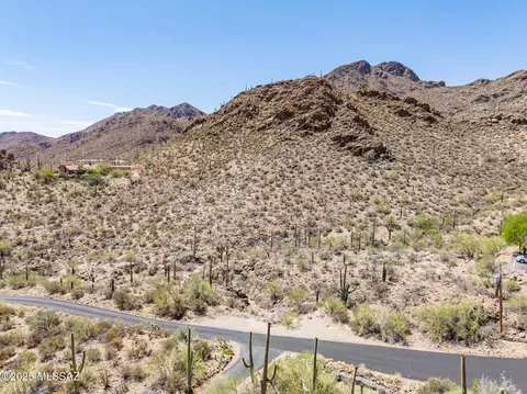 6521 W Sky Canyon Dr, Tucson, AZ 85745