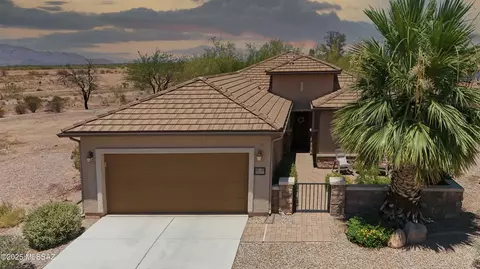 22100 E Statehood Ln, Red Rock, AZ 85145