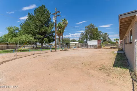 Exterior - 4041 E Dover Stra, Tucson, AZ 85706 photo 5 of 7