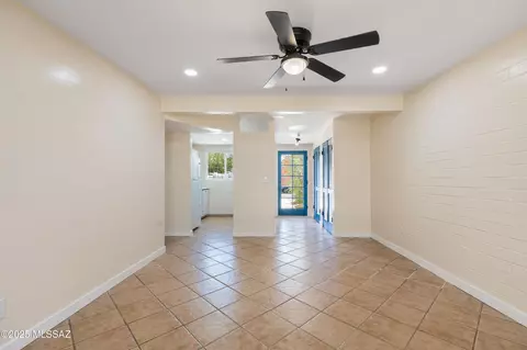 Living - 3609 Ellington Pl, Tucson, AZ 85713 photo 3 of 3