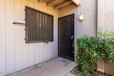 6635 E Golf Links Rd #1, Tucson, AZ 85730