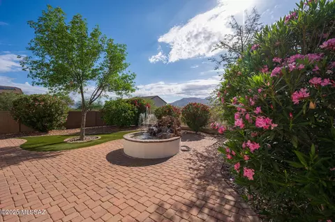 5939 S Moon Desert Dr, Tucson, AZ 85747