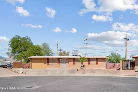 7688 N Meredith Blvd, Tucson, AZ 85741