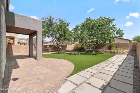 10455 E Malta St, Tucson, AZ 85747 photo 8