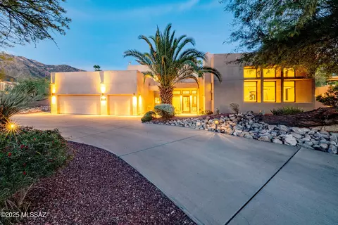 6530 N Finisterra, Tucson, AZ 85750