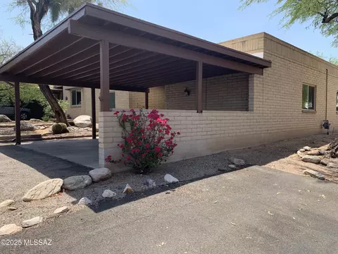 114 E Cholla Shadows Dr, Tucson, AZ 85704
