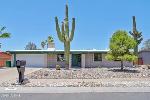 7885 N Jensen Dr, Tucson, AZ 85741