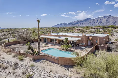 5951 E Placita De Las Luces, Tucson, AZ 85750