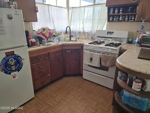 Kitchen - 617 E Post Rd, Benson, AZ 85602 photo 1 of 1