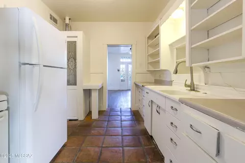 Kitchen - 722 E 9th St, Tucson, AZ 85719 photo 2 of 3