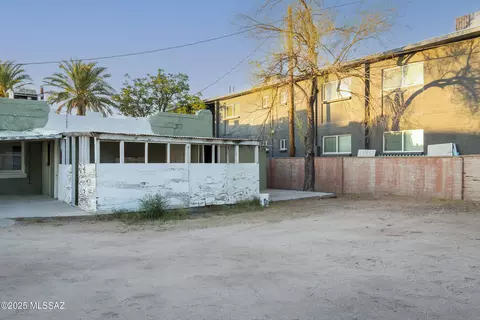 Exterior - 722 E 9th St, Tucson, AZ 85719 photo 11 of 17