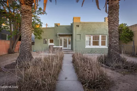 Exterior - 722 E 9th St, Tucson, AZ 85719 photo 3 of 17