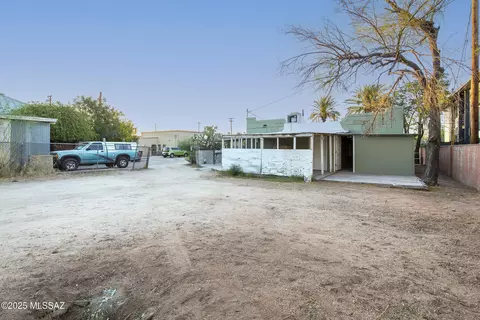 Exterior - 722 E 9th St, Tucson, AZ 85719 photo 9 of 17