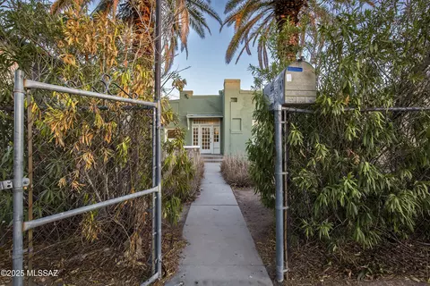 Exterior - 722 E 9th St, Tucson, AZ 85719 photo 17 of 17