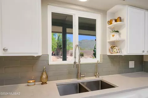 8247 E Rawhide Trl, Tucson, AZ 85750 photo 11