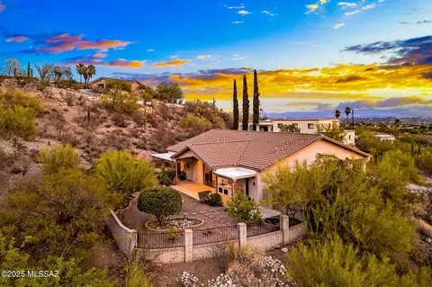6440 N Mesa View Dr, Tucson, AZ 85718
