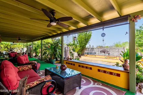 Exterior - 8914 E Maple Leaf Dr, Tucson, AZ 85710 photo 9 of 14