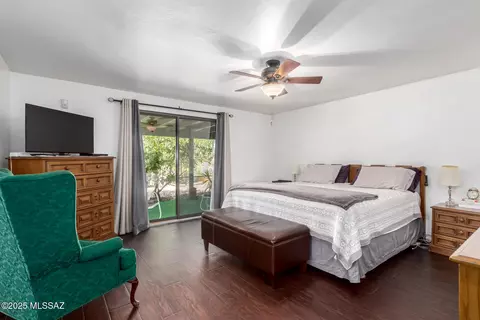 Bedroom - 8914 E Maple Leaf Dr, Tucson, AZ 85710 photo 1 of 7