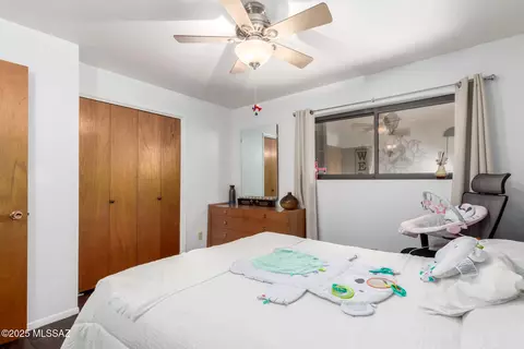 Bedroom - 8914 E Maple Leaf Dr, Tucson, AZ 85710 photo 7 of 7