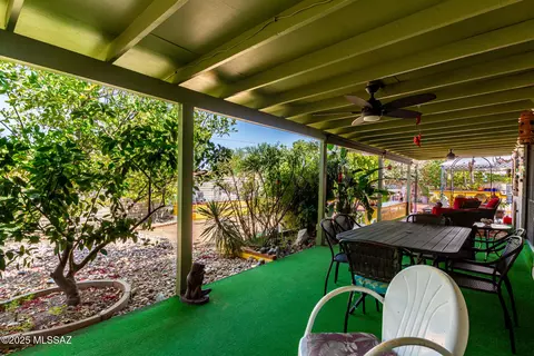 Exterior - 8914 E Maple Leaf Dr, Tucson, AZ 85710 photo 7 of 14