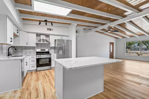 4158 E Flower St, Tucson, AZ 85712