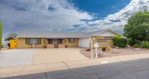 565 Camelot Dr, Sierra Vista, AZ 85635