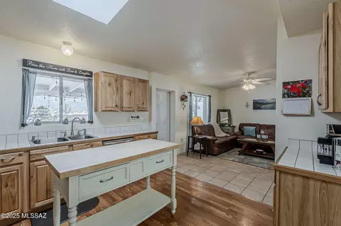 Kitchen - 218 E 5th Pl, San Manuel, AZ 85631 photo 5 of 6