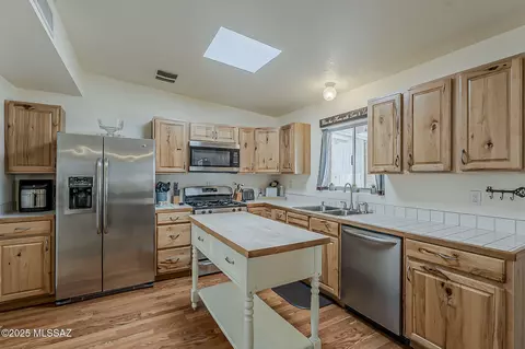 218 E 5th Pl, San Manuel, AZ 85631