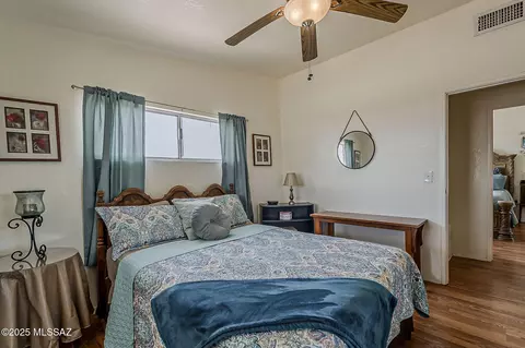 Bedroom - 218 E 5th Pl, San Manuel, AZ 85631 photo 6 of 9