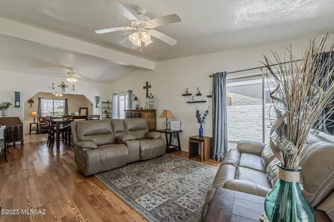 Living - 218 E 5th Pl, San Manuel, AZ 85631 photo 3 of 7