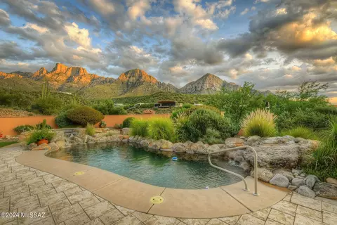 10760 N Della Vita Pl, Oro Valley, AZ 85737