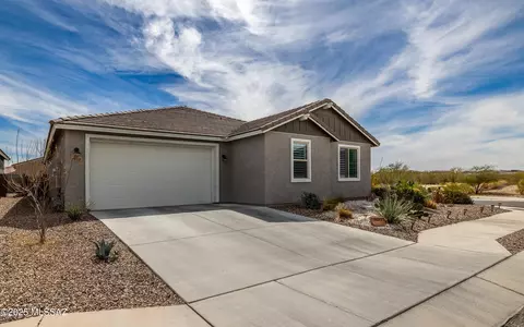 9950 E Camelback Trl, Tucson, AZ 85747 photo 4