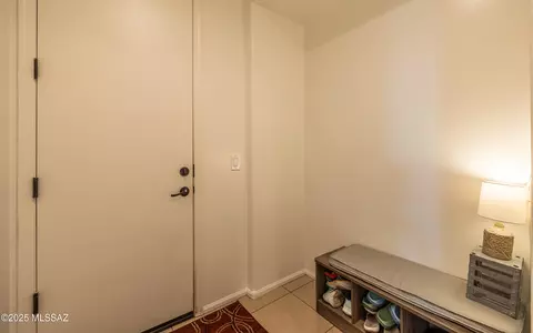 9950 E Camelback Trl, Tucson, AZ 85747 photo 16