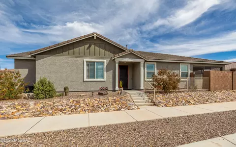 9950 E Camelback Trl, Tucson, AZ 85747 photo 2