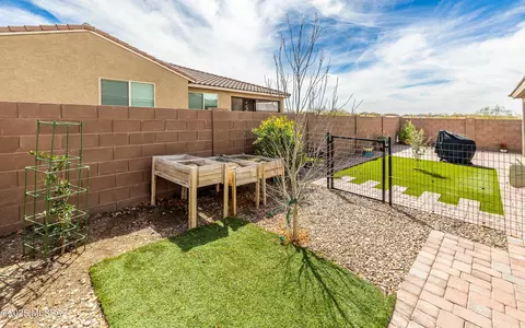 9950 E Camelback Trl, Tucson, AZ 85747 photo 37