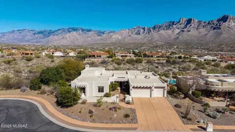 11038 N Pusch Ridge Vistas Dr, Oro Valley, AZ 85737