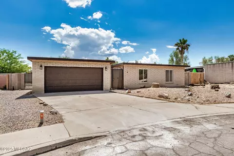 530 N Loquat Ave, Tucson, AZ 85710