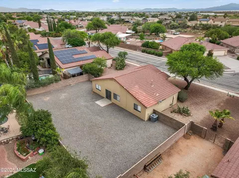 View/Area - 8637 E Dunbar Way, Tucson, AZ 85747 photo 3 of 3