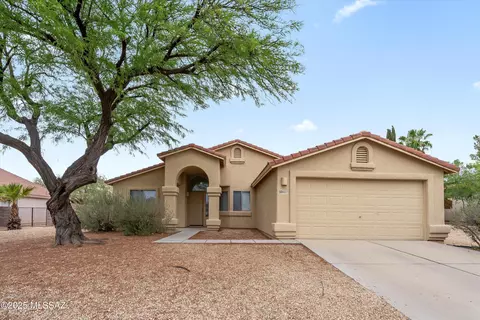 Exterior - 8637 E Dunbar Way, Tucson, AZ 85747 photo 1 of 2