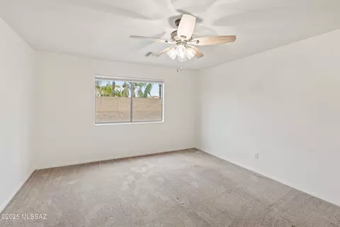 Bedroom - 8637 E Dunbar Way, Tucson, AZ 85747 photo 2 of 6