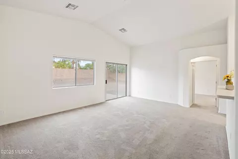 Living - 8637 E Dunbar Way, Tucson, AZ 85747 photo 1 of 3