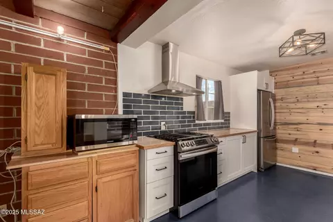 Kitchen - 5656 E Mabel St, Tucson, AZ 85712 photo 3 of 6