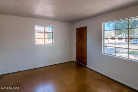 Living - 5656 E Mabel St, Tucson, AZ 85712 photo 1 of 4