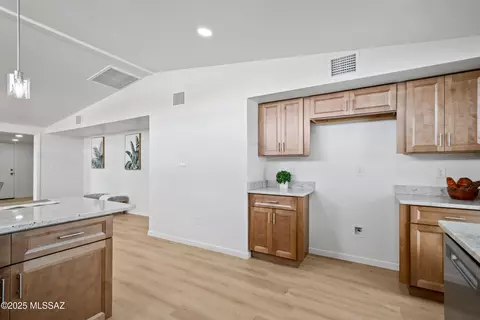 6955 E Julia St, Tucson, AZ 85710 photo 15